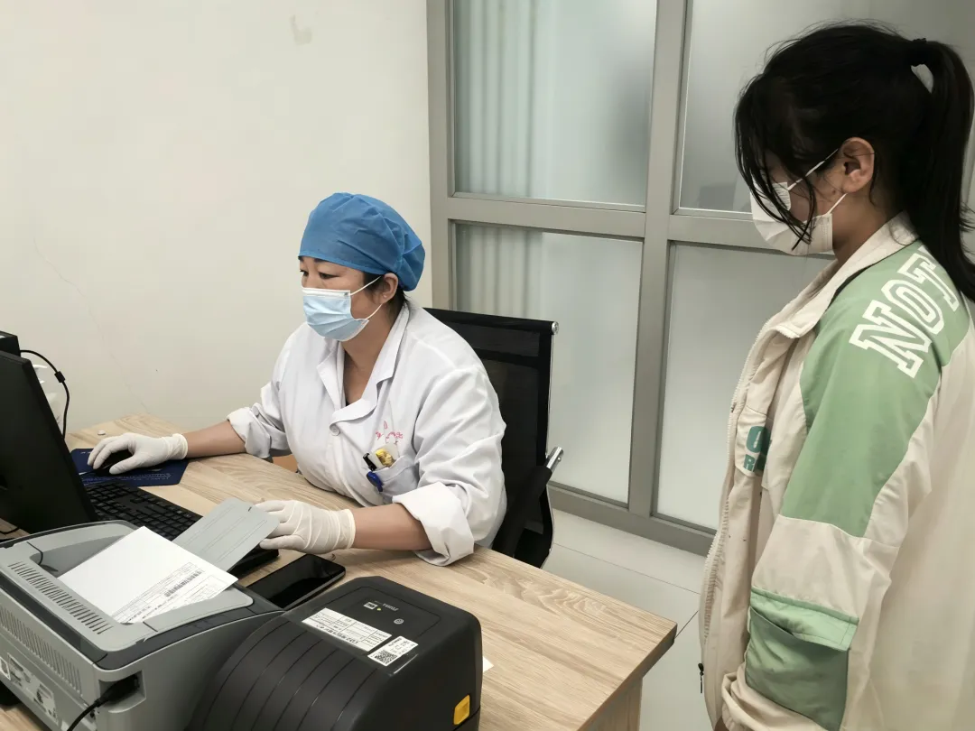 护航中考,守护成长——五团分院圆满完成2026年中考体检工作-第5张图片-四季读书网 护航中考,守护成长——五团分院圆满完成2026年中考体检工作-第5张图片-四季读书网