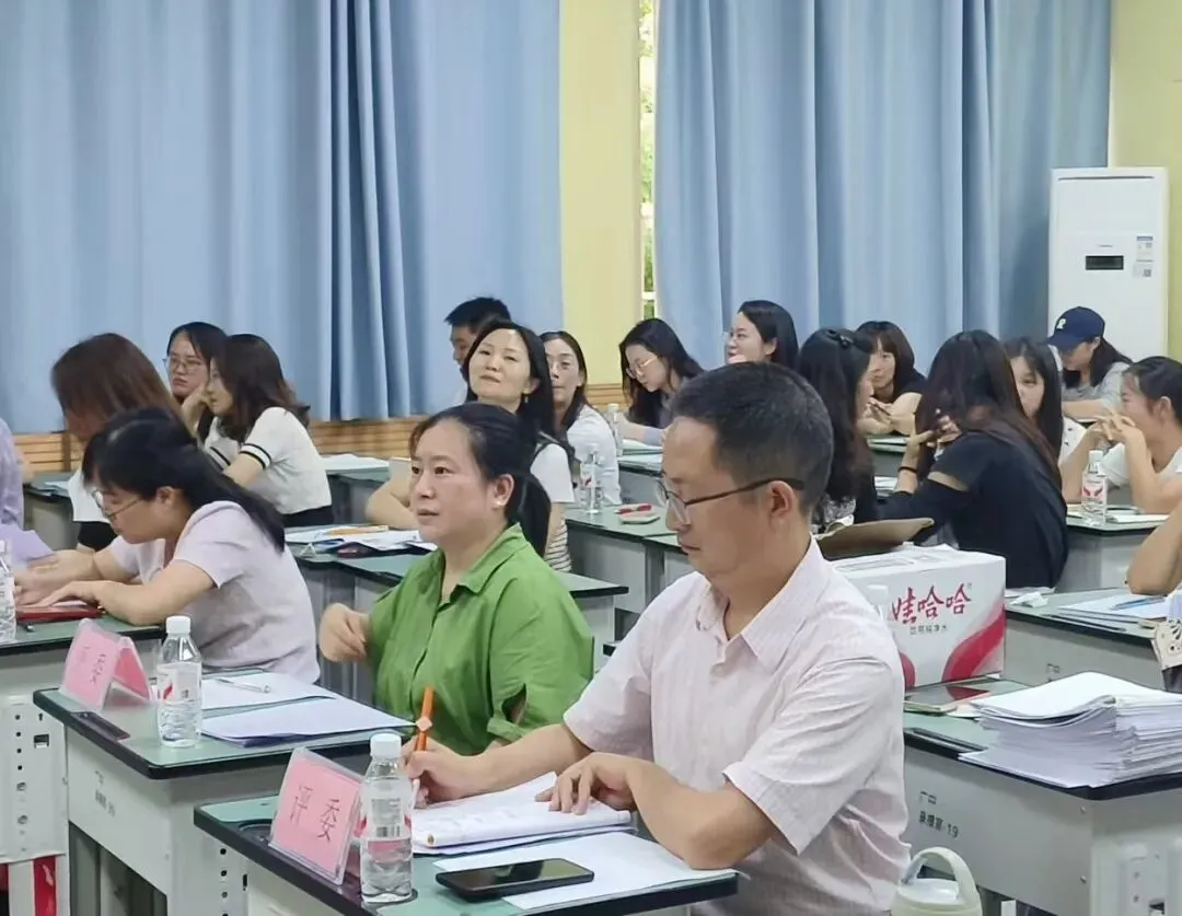 研题琢技展风采,精讲真题砺师能 | 广安中学举办2026年高中考讲题大赛-第19张图片-四季读书网
