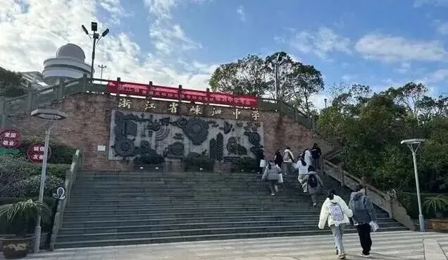 这个县取消中考,全员升高中,这个模式能否在它地复制?-第3张图片-四季读书网 这个县取消中考,全员升高中,这个模式能否在它地复制?-第3张图片-四季读书网