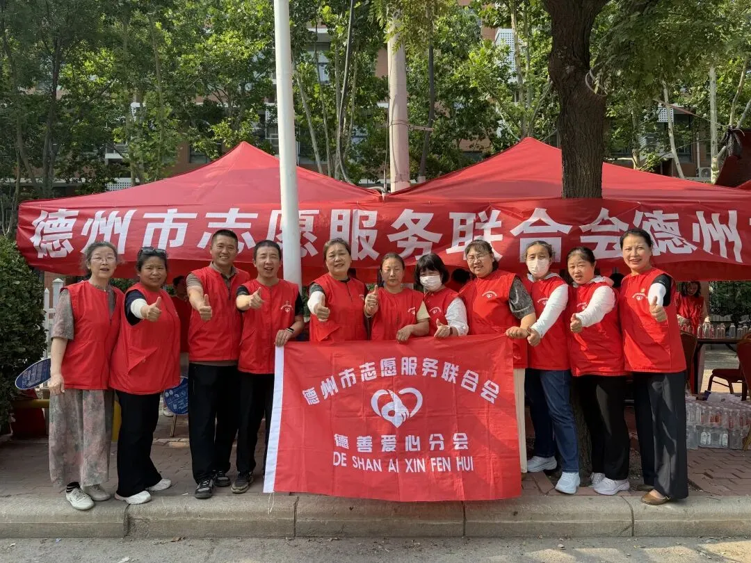 凝心聚力助中考,志愿温情暖考场——记二中助考点-第2张图片-四季读书网