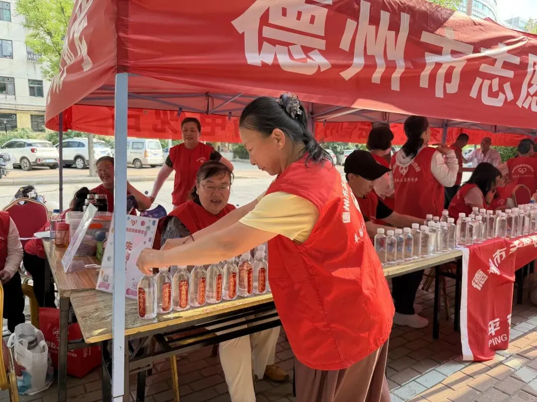 凝心聚力助中考,志愿温情暖考场——记二中助考点-第13张图片-四季读书网