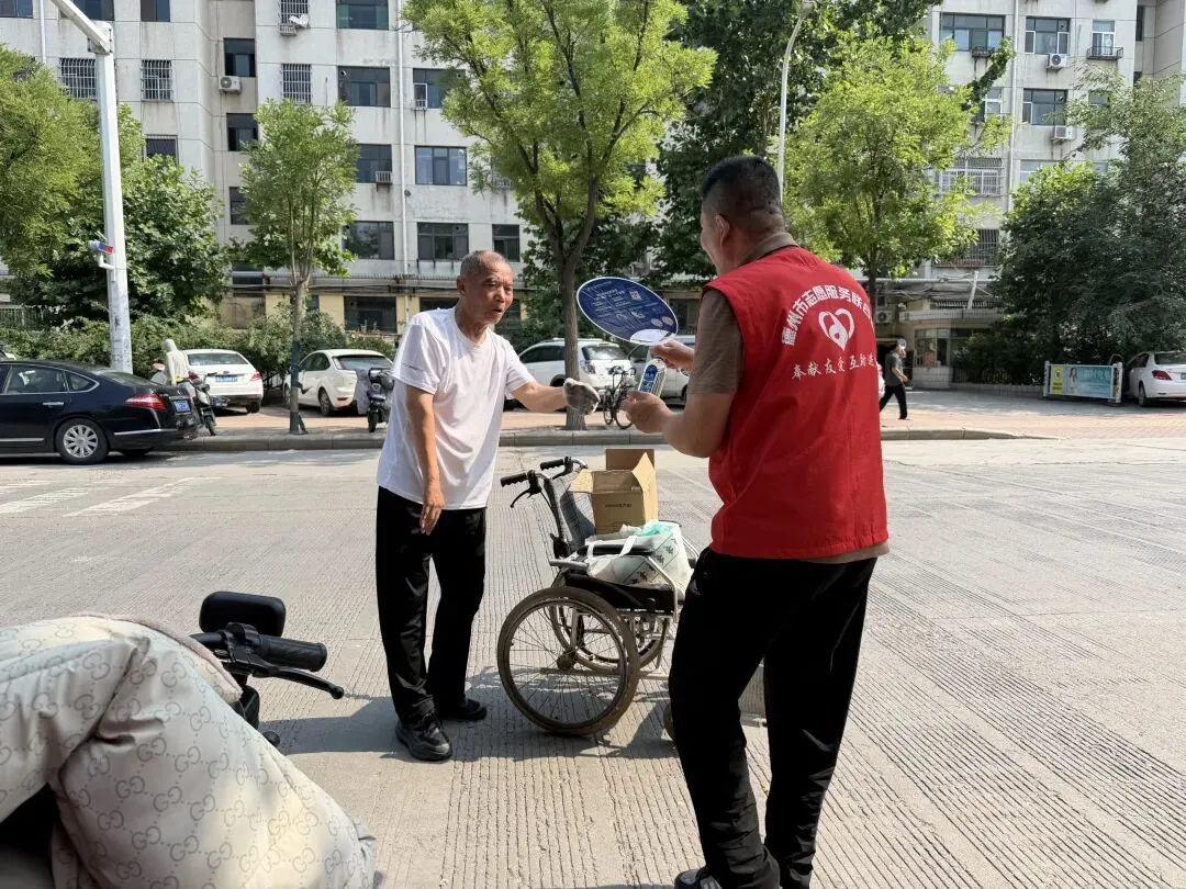 凝心聚力助中考,志愿温情暖考场——记二中助考点-第17张图片-四季读书网