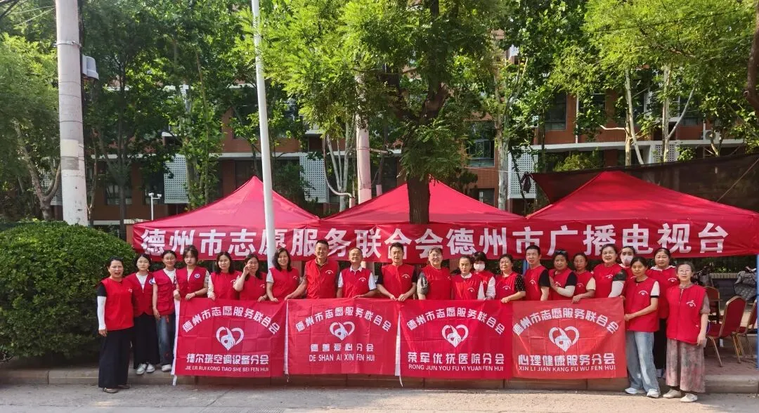 凝心聚力助中考,志愿温情暖考场——记二中助考点-第19张图片-四季读书网