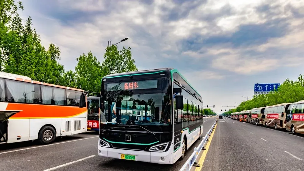 “逐梦专线”发车,东营公交全力护航中考-第7张图片-四季读书网