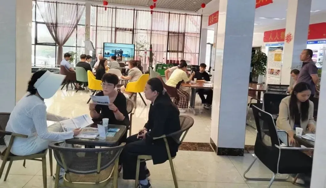 中考择校倒计时!别焦虑!这所37年老牌铁路学校开放日重磅开启!-第6张图片-四季读书网 中考择校倒计时!别焦虑!这所37年老牌铁路学校开放日重磅开启!-第6张图片-四季读书网