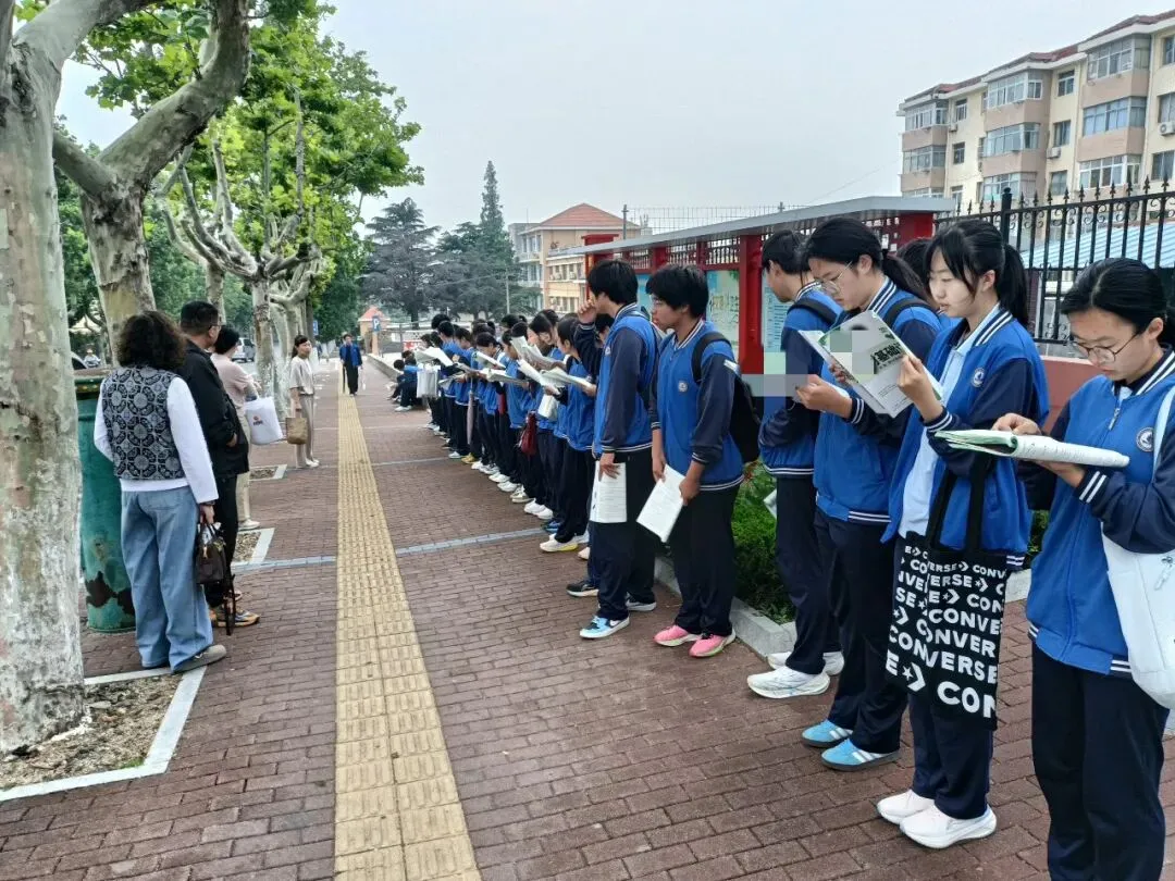 【全环境立德树人·中考纪实】少年扶摇正当时 笔揽星河赴青云——长岛第二实验学校暖心送考,为学子助威-第8张图片-四季读书网
