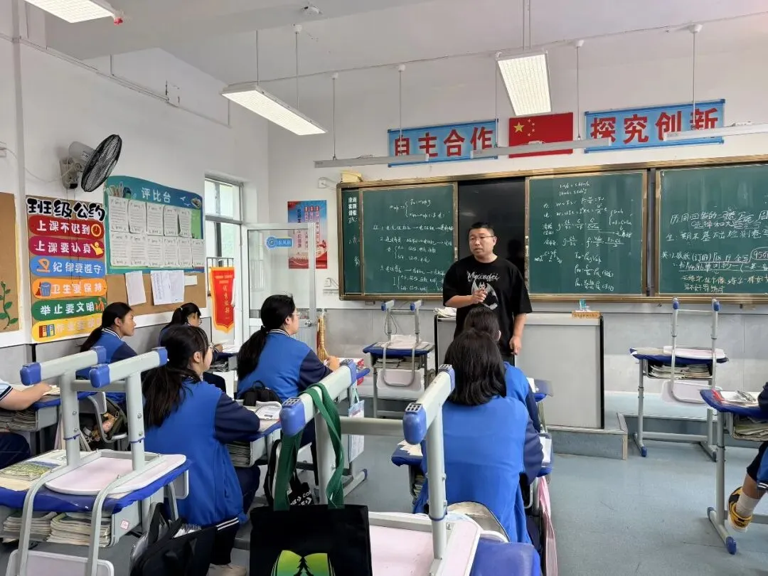 【全环境立德树人·中考纪实】少年扶摇正当时 笔揽星河赴青云——长岛第二实验学校暖心送考,为学子助威-第19张图片-四季读书网