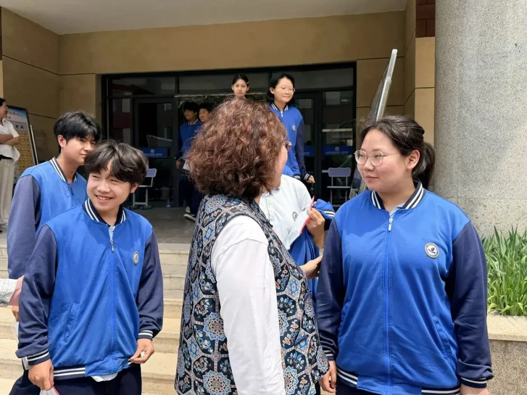 【全环境立德树人·中考纪实】少年扶摇正当时 笔揽星河赴青云——长岛第二实验学校暖心送考,为学子助威-第37张图片-四季读书网
