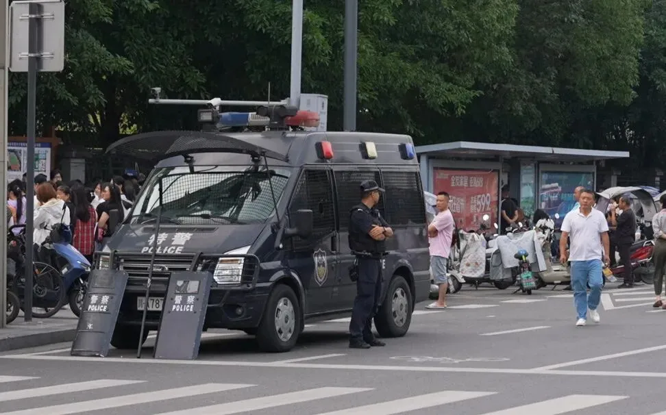 中考开考!崇州4410名考生参加-第16张图片-四季读书网