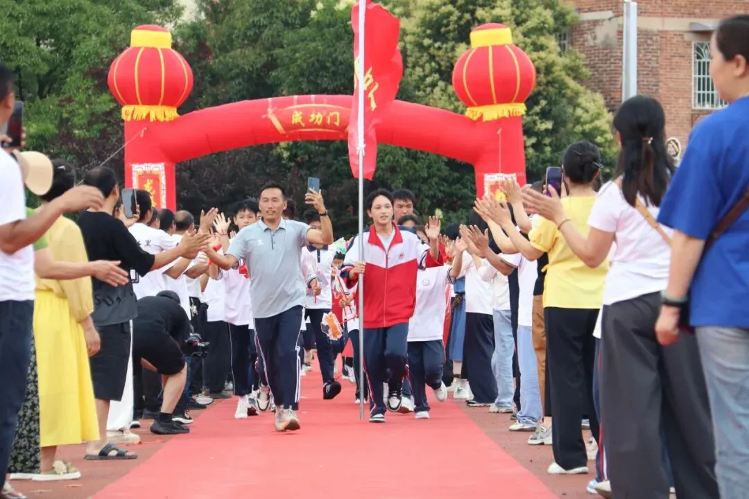 逐梦中考 轻装前行 决胜今夏-第24张图片-四季读书网