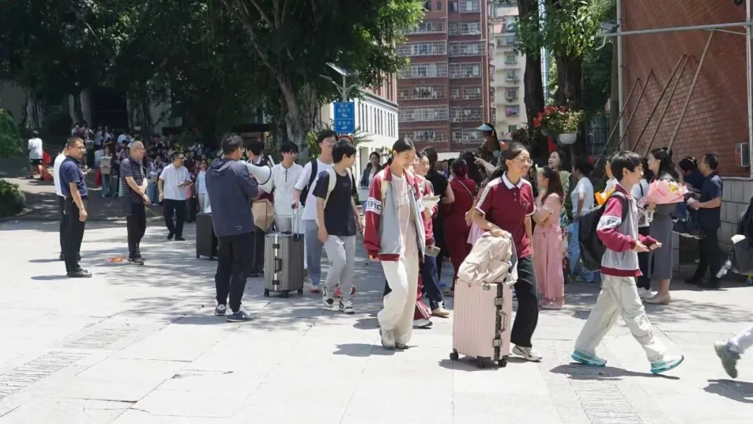 中考收官!云阳少年踏浪启新程~-第28张图片-四季读书网 中考收官!云阳少年踏浪启新程~-第28张图片-四季读书网