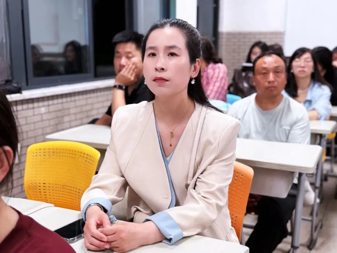 聚力护航 决胜中考——韩城市桢州初级中学九年级家长会圆满召开-第23张图片-四季读书网 聚力护航 决胜中考——韩城市桢州初级中学九年级家长会圆满召开-第23张图片-四季读书网