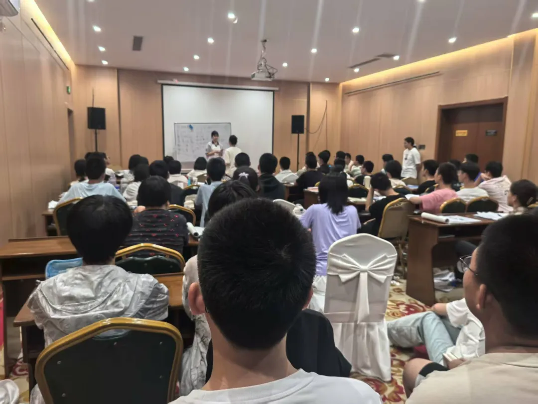 要中考了,给孩子们发点范文吧,一定有用!-第5张图片-四季读书网 要中考了,给孩子们发点范文吧,一定有用!-第5张图片-四季读书网