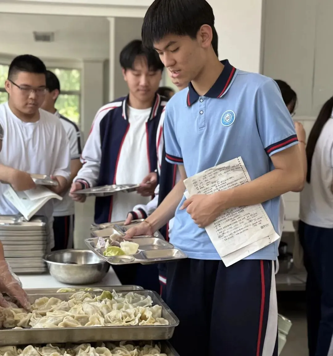 【烟台双语•全环境立德树人】金榜题名 中考必胜——薪火传情 逐梦韶华 | 烟台市双语实验学校暖心送福,为初四学子逐梦护航!-第28张图片-四季读书网 【烟台双语•全环境立德树人】金榜题名 中考必胜——薪火传情 逐梦韶华 | 烟台市双语实验学校暖心送福,为初四学子逐梦护航!-第28张图片-四季读书网