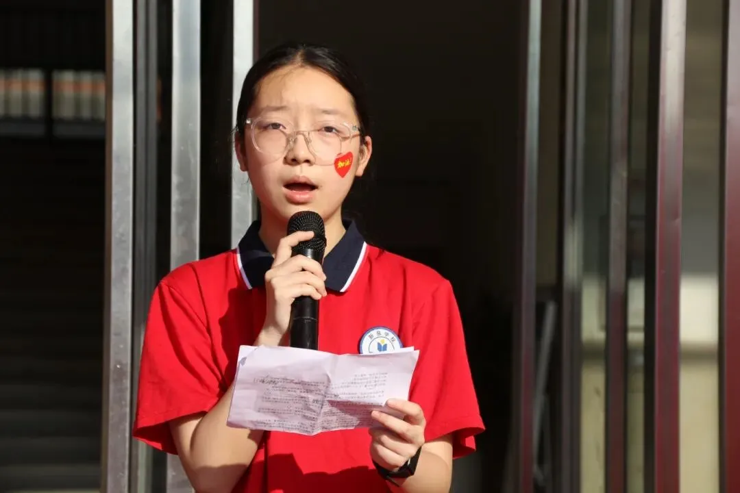 临泉中考前一天,这所学校刷屏了!-第16张图片-四季读书网