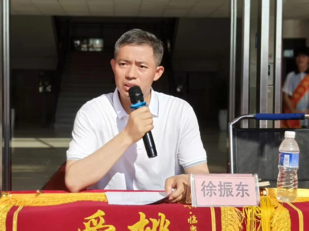 临泉中考前一天,这所学校刷屏了!-第40张图片-四季读书网