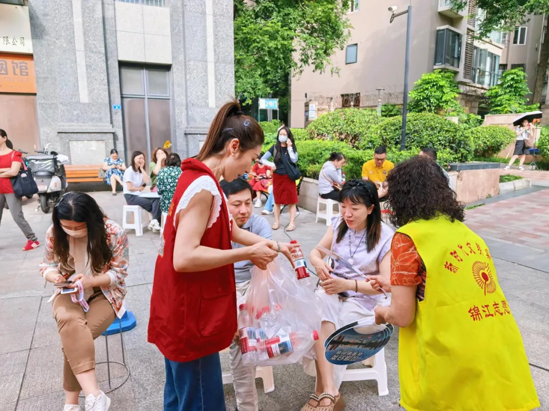 乘风破浪冲中考 全力以赴创辉煌——中考志愿服务活动-第16张图片-四季读书网 乘风破浪冲中考 全力以赴创辉煌——中考志愿服务活动-第16张图片-四季读书网