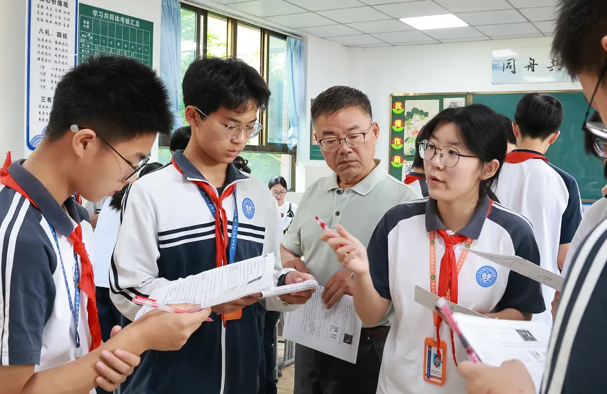 苏州家长必看!中考复读不扣分、不降线,吴江青云实验中学盛湖学校校办复读班性价比拉满-第3张图片-四季读书网
