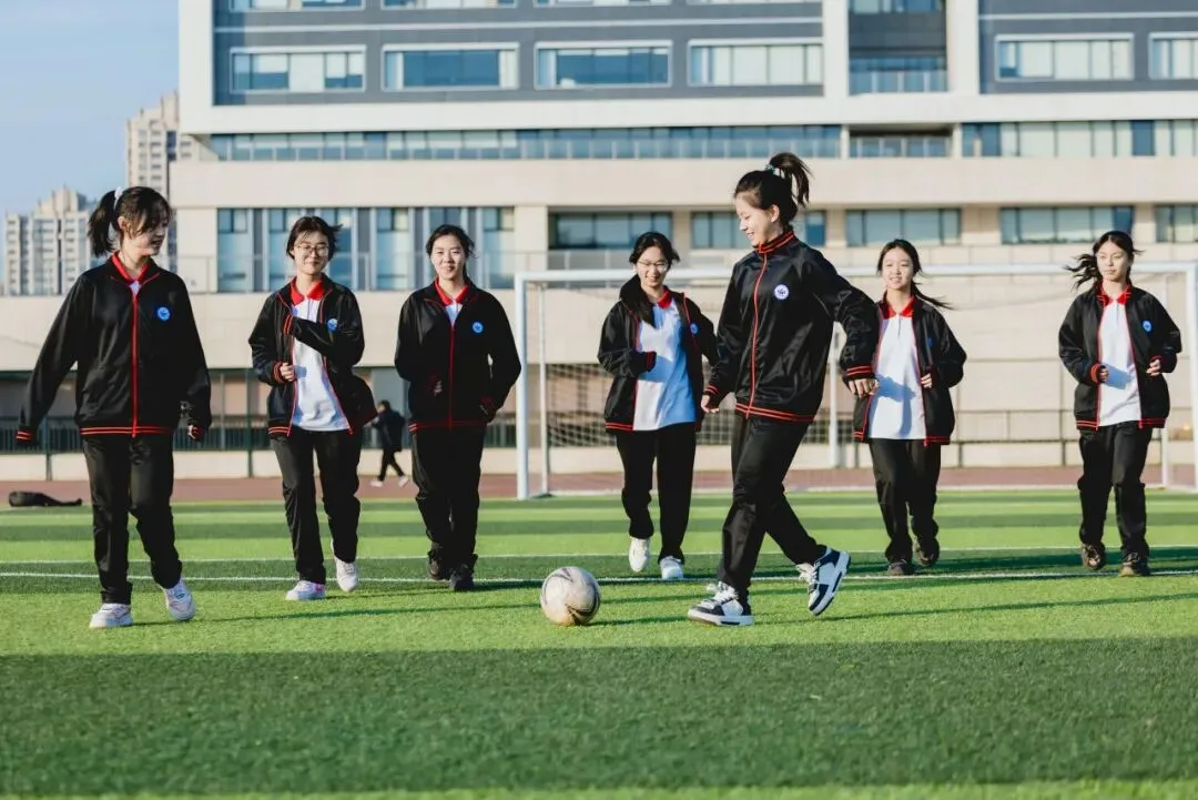 中考后别空坐等待分数公布!曲江这所高中的师资及硬件,可能要刷新你的认知-第9张图片-四季读书网 中考后别空坐等待分数公布!曲江这所高中的师资及硬件,可能要刷新你的认知-第9张图片-四季读书网