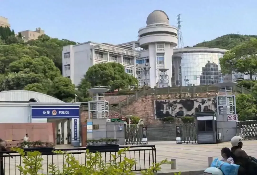 浙江一县取消中考普职分流,众多家长羡慕嫉妒恨,你会举家迁嵊泗吗?-第7张图片-四季读书网 浙江一县取消中考普职分流,众多家长羡慕嫉妒恨,你会举家迁嵊泗吗?-第7张图片-四季读书网