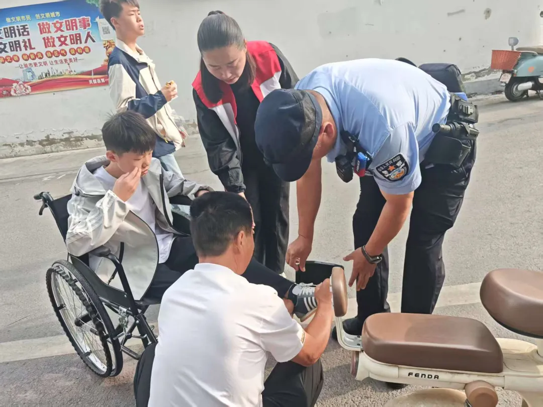 灵璧县:志愿红照亮中考学子逐梦之路-第5张图片-四季读书网 灵璧县:志愿红照亮中考学子逐梦之路-第5张图片-四季读书网