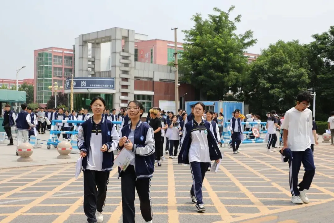 沾化2026中考圆满收官!逐梦路上 全城保驾护航-第9张图片-四季读书网 沾化2026中考圆满收官!逐梦路上 全城保驾护航-第9张图片-四季读书网