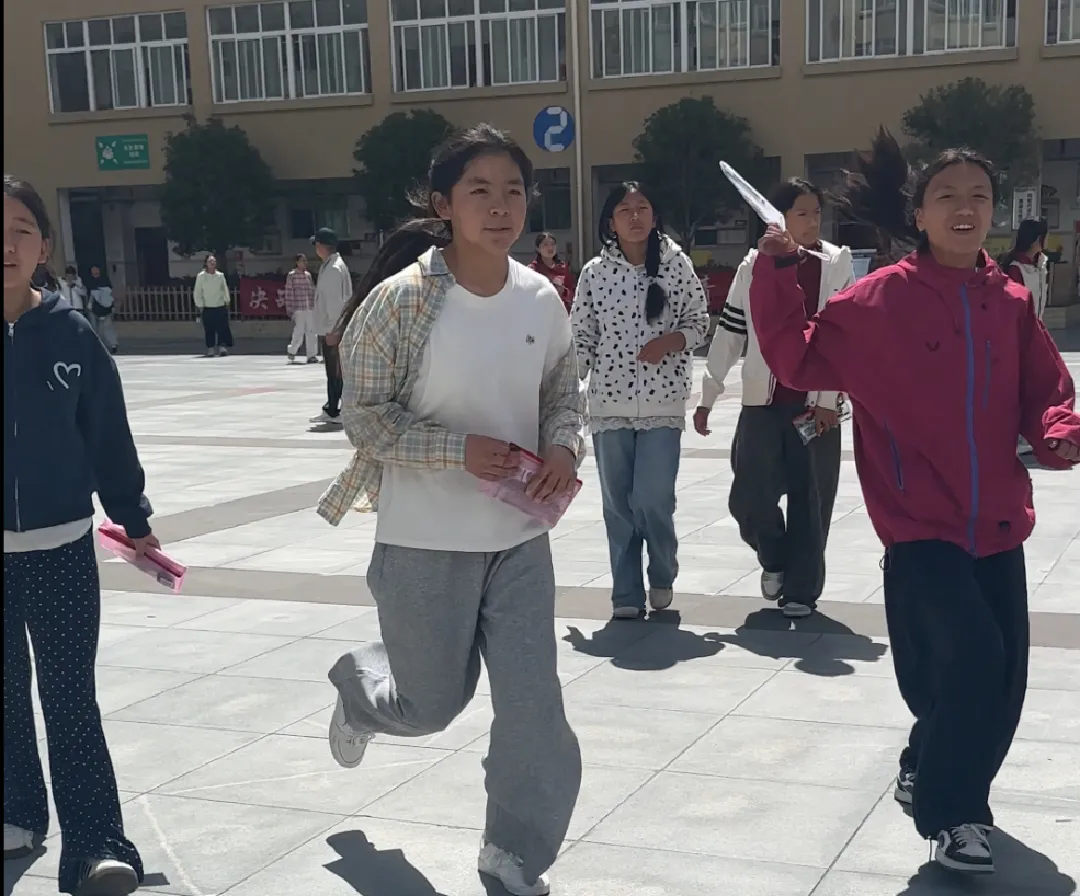 2026年雅江中考完美收官,少年奔向下一场山海-第3张图片-四季读书网