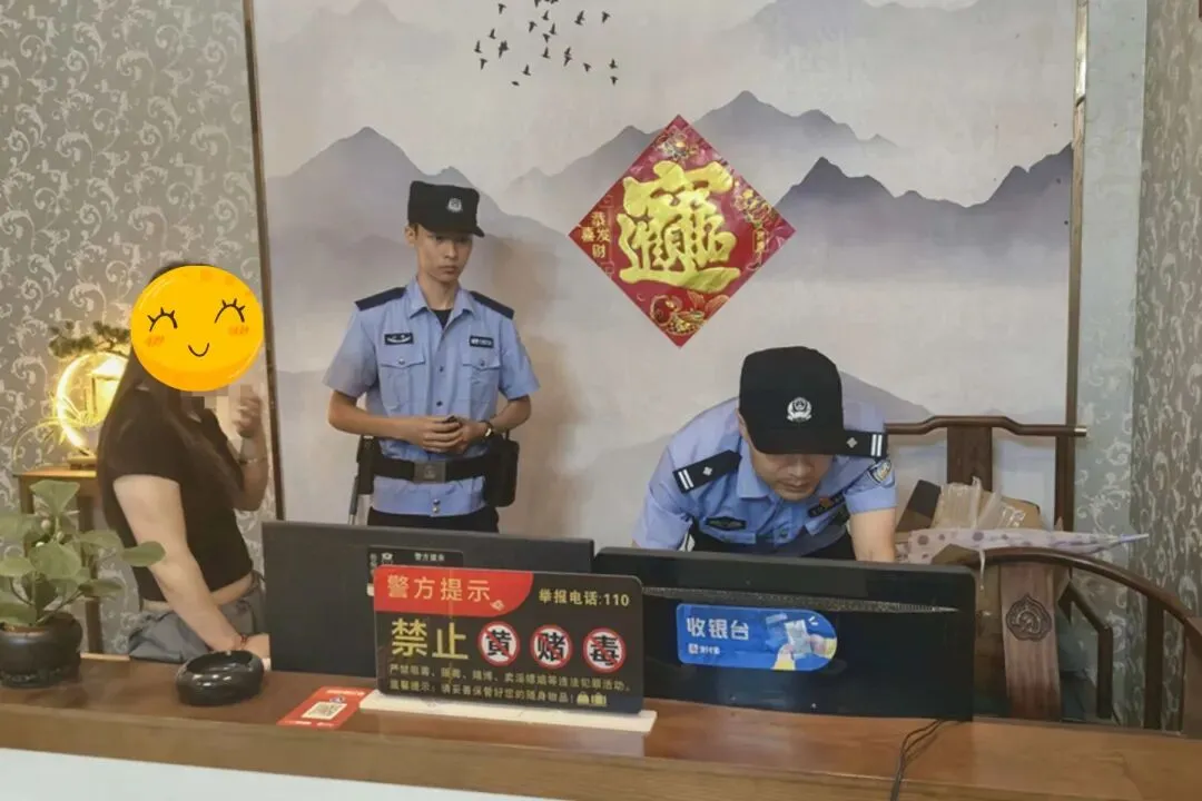 “警”随中考,“试”不可挡!-第15张图片-四季读书网 “警”随中考,“试”不可挡!-第15张图片-四季读书网