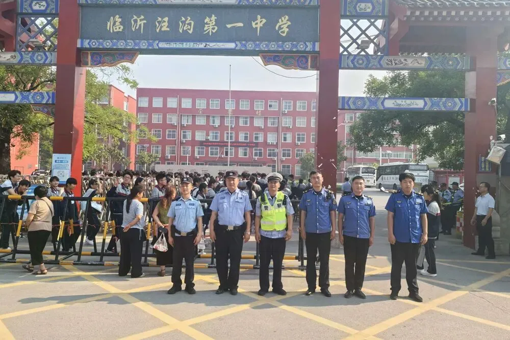 “警”随中考,“试”不可挡!-第22张图片-四季读书网 “警”随中考,“试”不可挡!-第22张图片-四季读书网