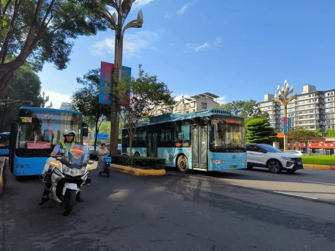 中考路上,我们一直都在-第13张图片-四季读书网 中考路上,我们一直都在-第13张图片-四季读书网