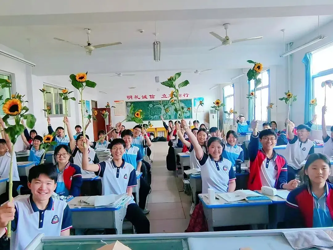 中考收官!合笔如愿,下一站见!-第19张图片-四季读书网
