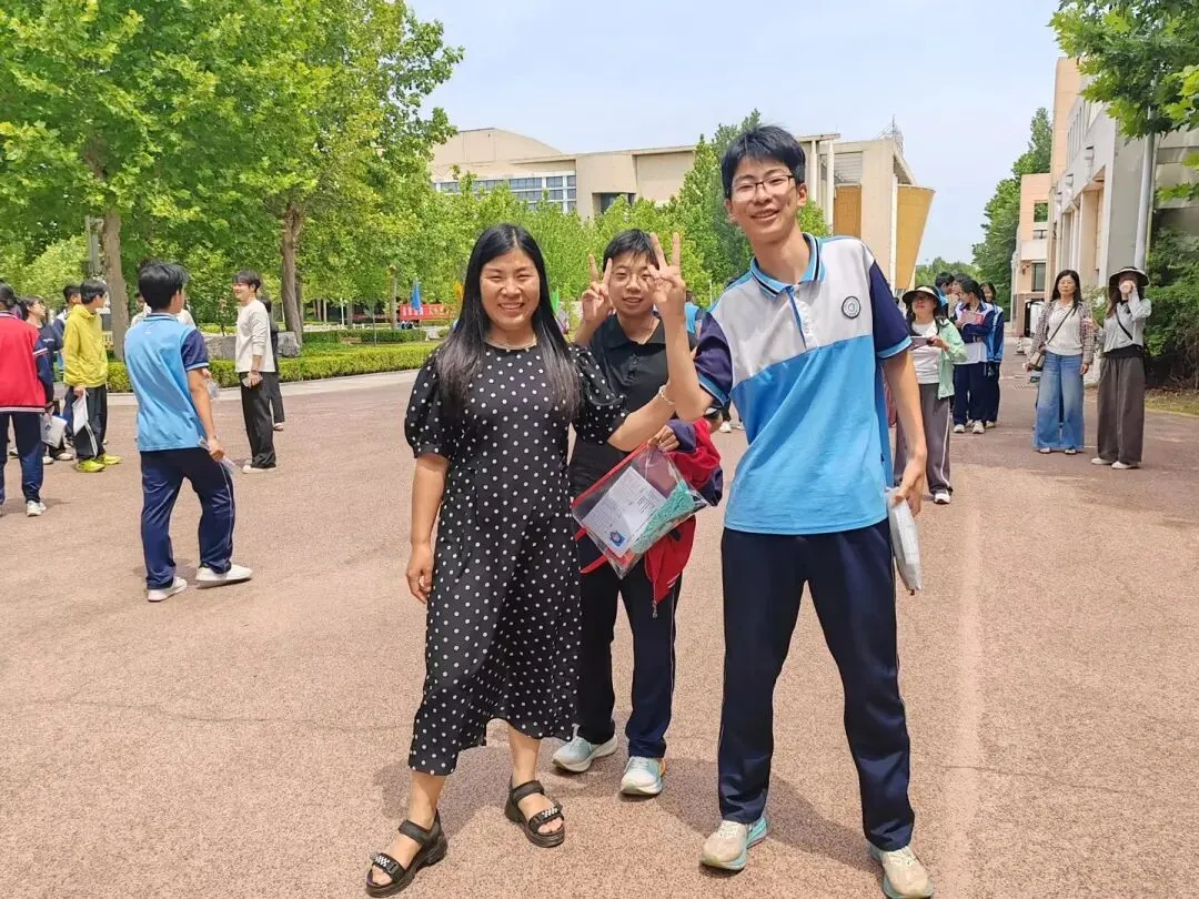 中考收官!合笔如愿,下一站见!-第31张图片-四季读书网