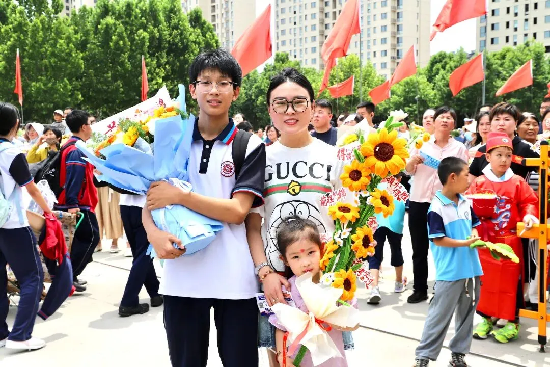 中考收官!合笔如愿,下一站见!-第41张图片-四季读书网