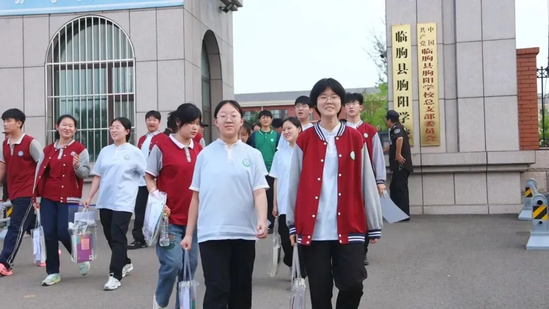 中考落幕!一起定格青春美好瞬间~-第7张图片-四季读书网 中考落幕!一起定格青春美好瞬间~-第7张图片-四季读书网