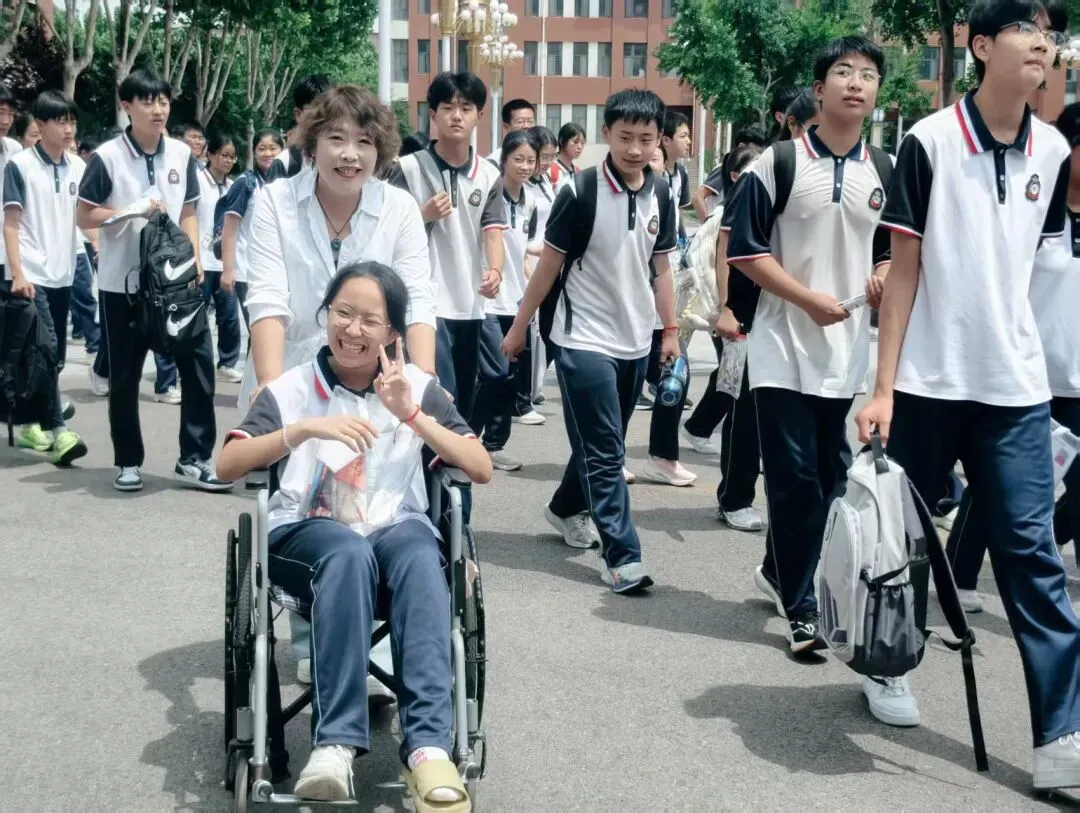 中考收官!合笔如愿,下一站见!-第55张图片-四季读书网