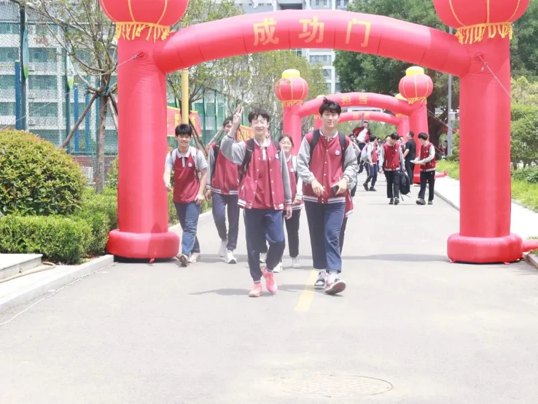 中考落幕!一起定格青春美好瞬间~-第32张图片-四季读书网 中考落幕!一起定格青春美好瞬间~-第32张图片-四季读书网