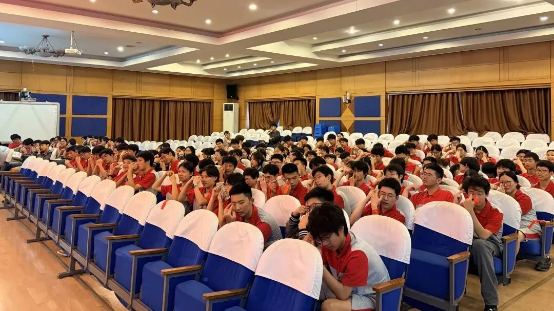 解码焦虑,迎战中考|宏达学校开展九年级中考前心态调适活动-第5张图片-四季读书网