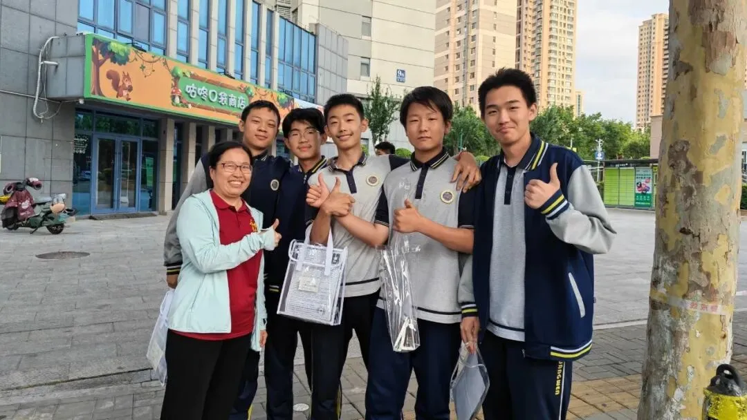 【乐育】中考落幕,笑脸刷屏!三年努力,今朝圆满!-第7张图片-四季读书网 【乐育】中考落幕,笑脸刷屏!三年努力,今朝圆满!-第7张图片-四季读书网