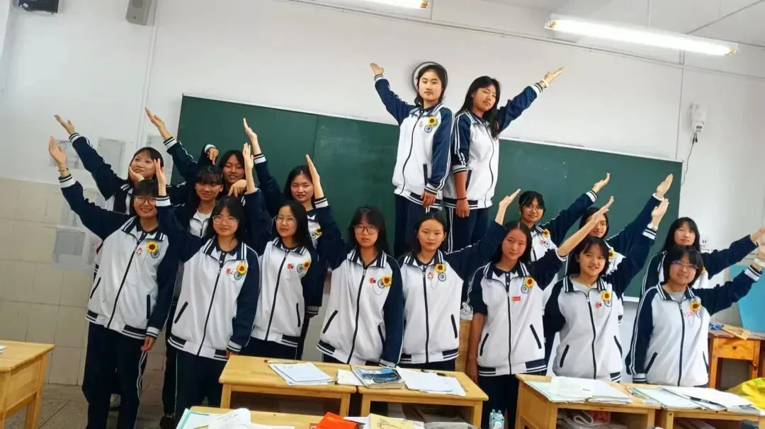 逐梦考场 少年启航——腾冲市中和中学中考送考仪式纪实-第24张图片-四季读书网 逐梦考场 少年启航——腾冲市中和中学中考送考仪式纪实-第24张图片-四季读书网