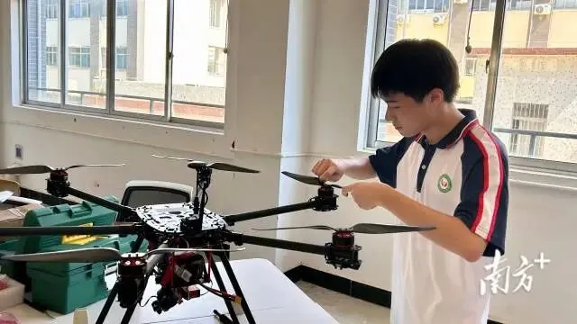 中考877分,阳江这名学生为何选择上职高?-第3张图片-四季读书网 中考877分,阳江这名学生为何选择上职高?-第3张图片-四季读书网
