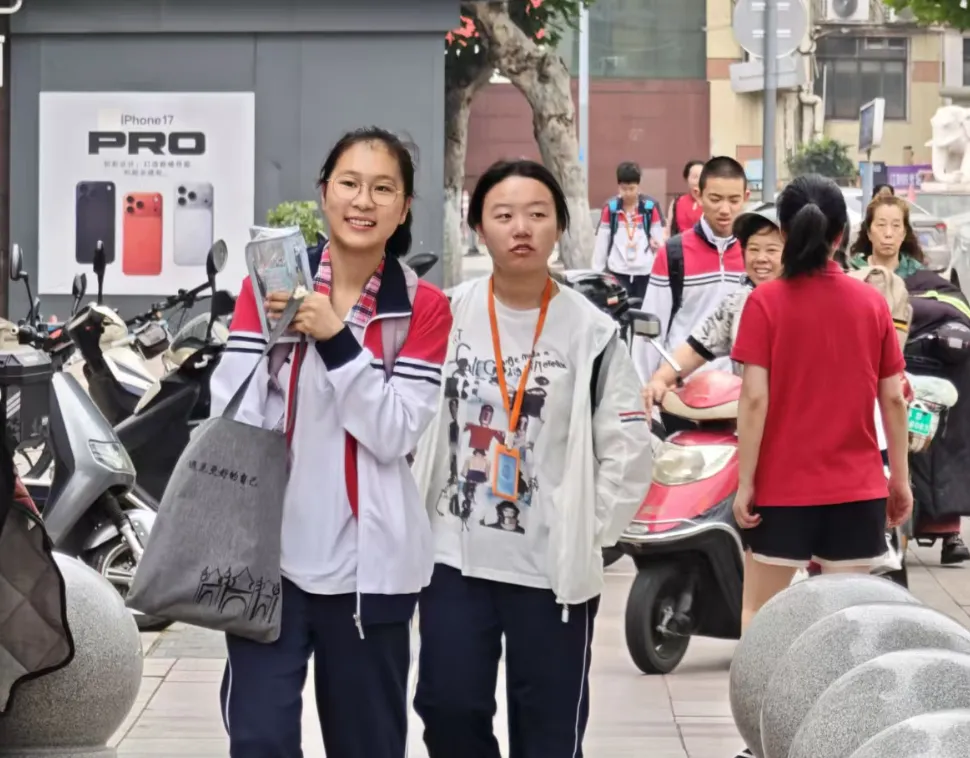 刚刚!2026中考正式开考!-第4张图片-四季读书网 刚刚!2026中考正式开考!-第4张图片-四季读书网