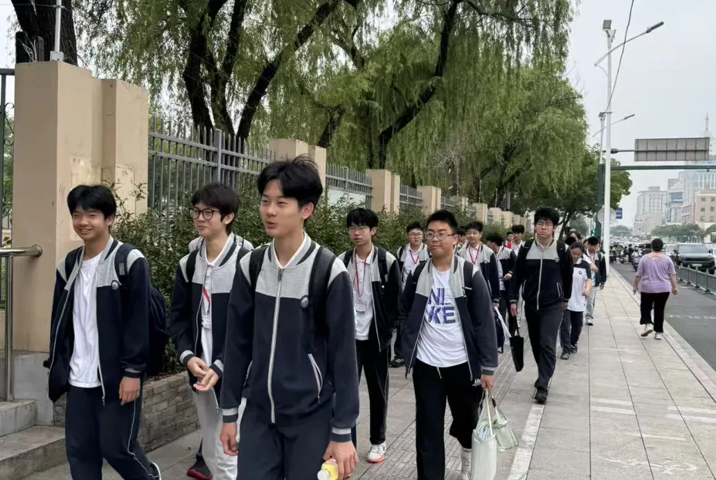 刚刚!2026中考正式开考!-第9张图片-四季读书网 刚刚!2026中考正式开考!-第9张图片-四季读书网