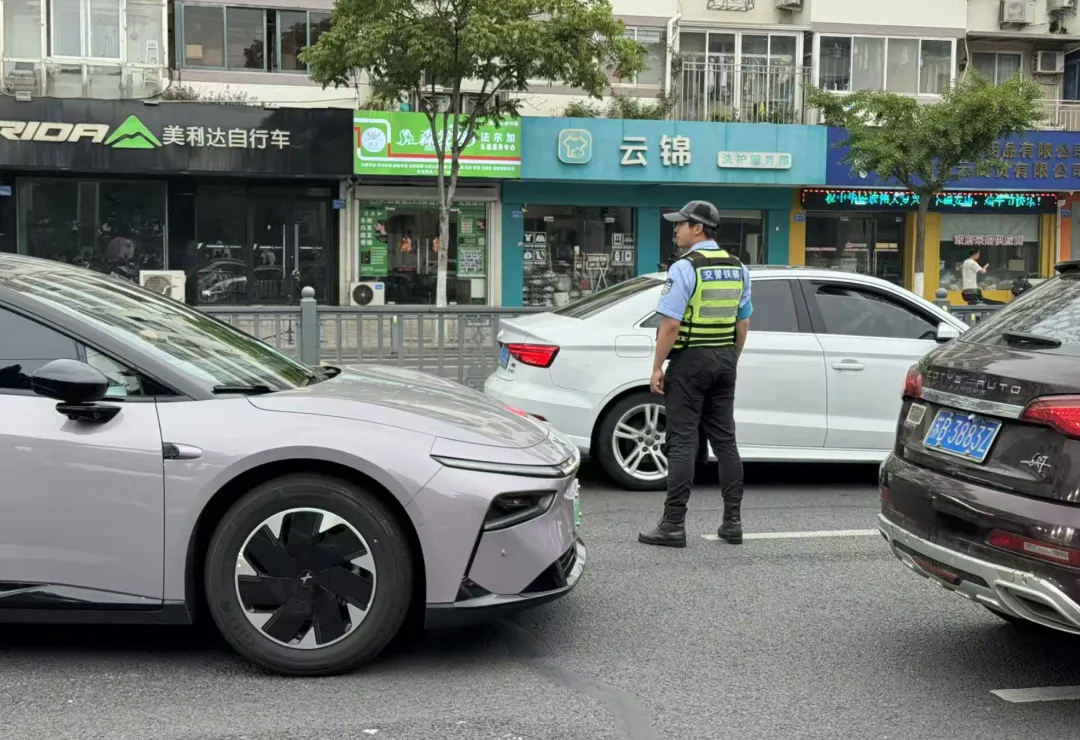 刚刚!2026中考正式开考!-第21张图片-四季读书网 刚刚!2026中考正式开考!-第21张图片-四季读书网