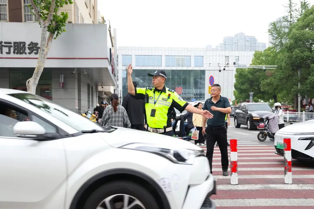 出征!直击东台中考首日→-第15张图片-四季读书网