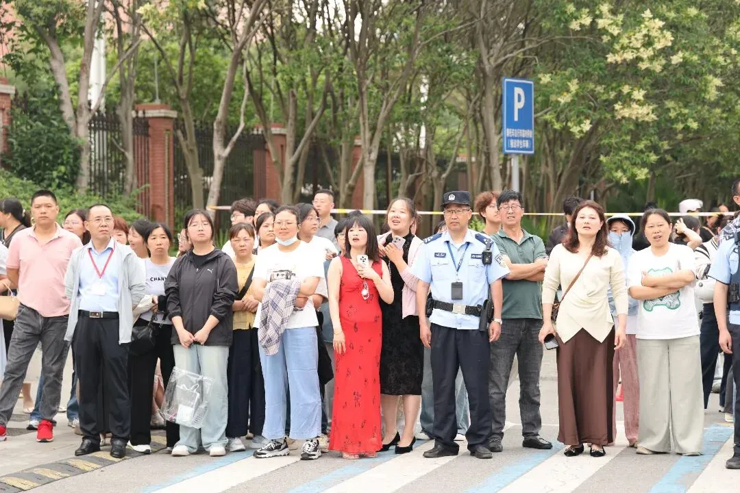 出征!直击东台中考首日→-第20张图片-四季读书网