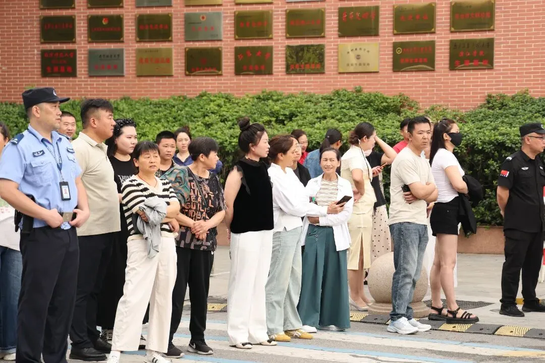 出征!直击东台中考首日→-第21张图片-四季读书网