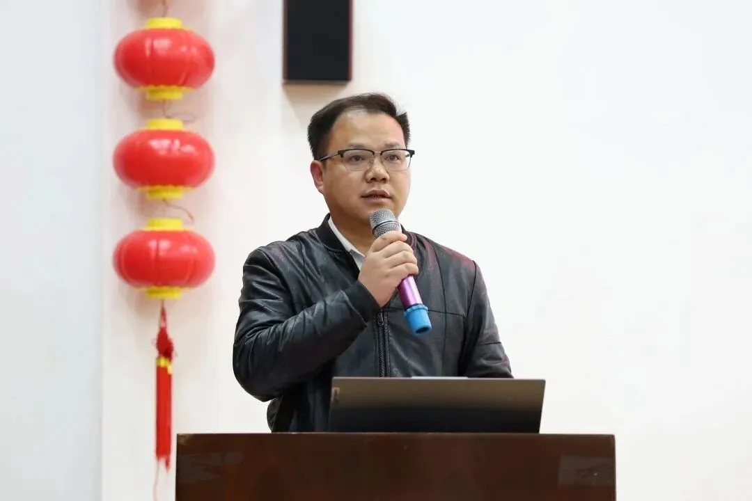 研讨交流话策略 踔厉奋发备中考|郴州市2023年九年级英语教学研讨暨名师工作室培训活动在金海学校圆满举行-第3张图片-四季读书网