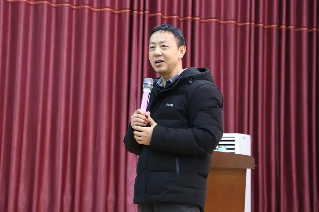 研讨交流话策略 踔厉奋发备中考|郴州市2023年九年级英语教学研讨暨名师工作室培训活动在金海学校圆满举行-第6张图片-四季读书网