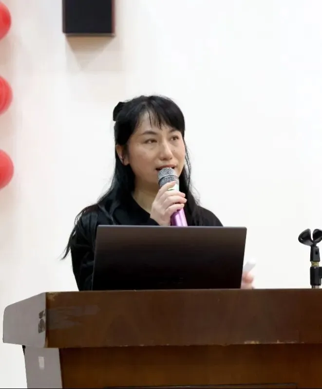研讨交流话策略 踔厉奋发备中考|郴州市2023年九年级英语教学研讨暨名师工作室培训活动在金海学校圆满举行-第13张图片-四季读书网