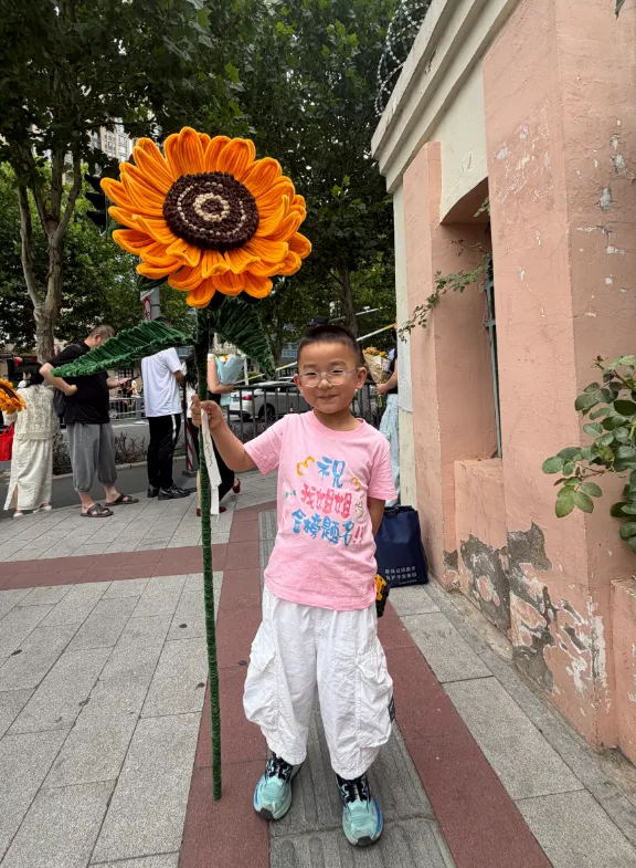 中考结束!这一幕让人动容-第19张图片-四季读书网 中考结束!这一幕让人动容-第19张图片-四季读书网
